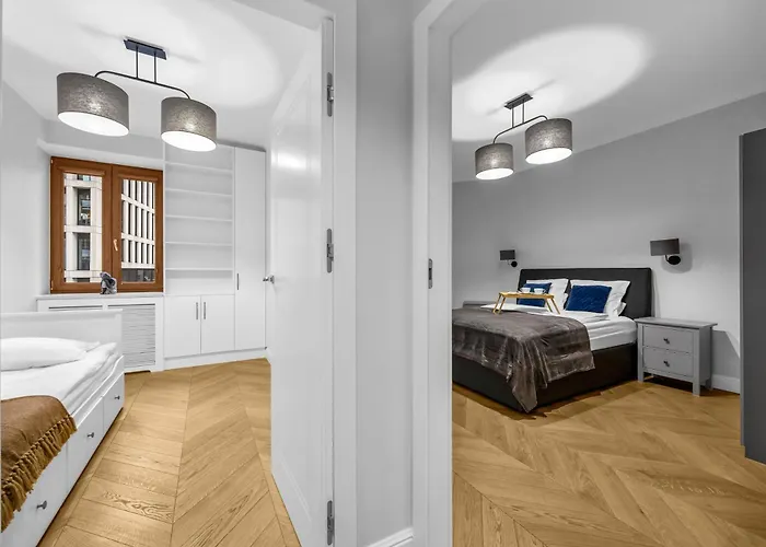 2-bedroom Downtown - 75m2, Ac And Balcony - By Rentujemy Appartamento Varsavia