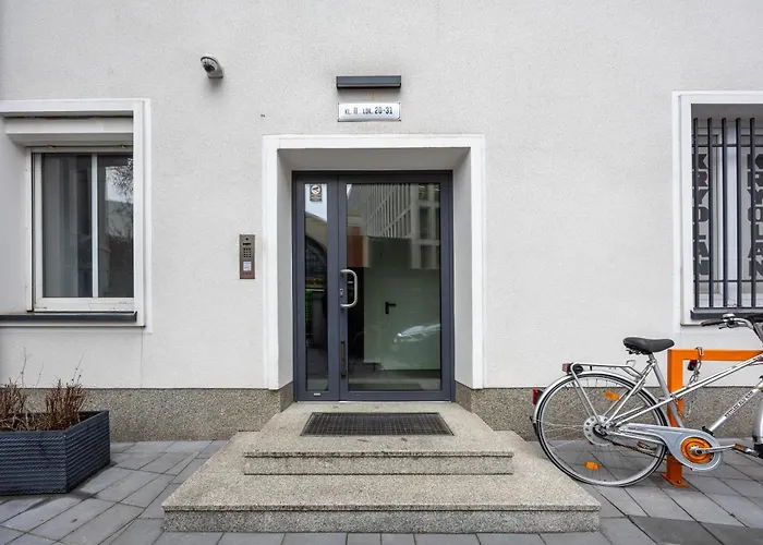 2-bedroom Downtown - 75m2, Ac And Balcony - By Rentujemy Appartement *