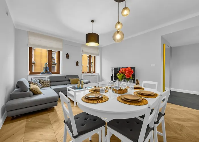 2-bedroom Downtown - 75m2, Ac And Balcony - By Rentujemy Appartement *