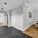 2-bedroom Downtown - 75m2, Ac And Balcony - By Rentujemy Varsovie
