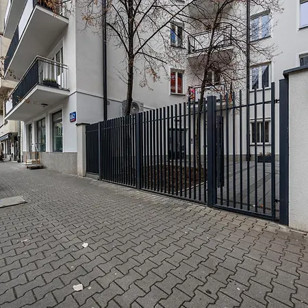 2-bedroom Downtown - 75m2, Ac And Balcony - By Rentujemy * Varšava